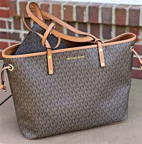 michael kors sac cabas|michael kors large satchel bag.